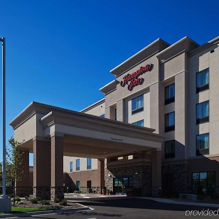 Hampton Inn Белойт Екстер'єр фото