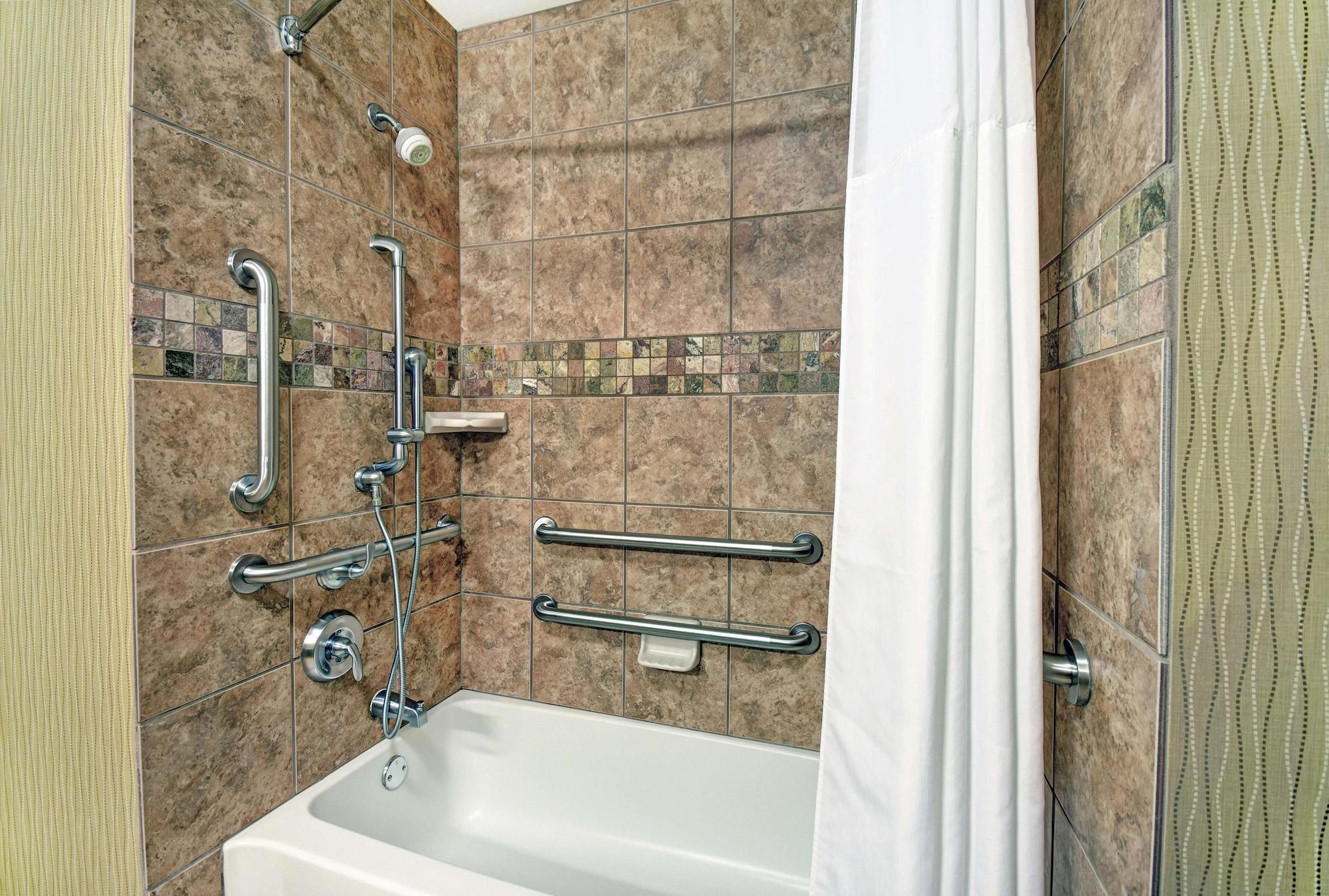 Hampton Inn Белойт Екстер'єр фото