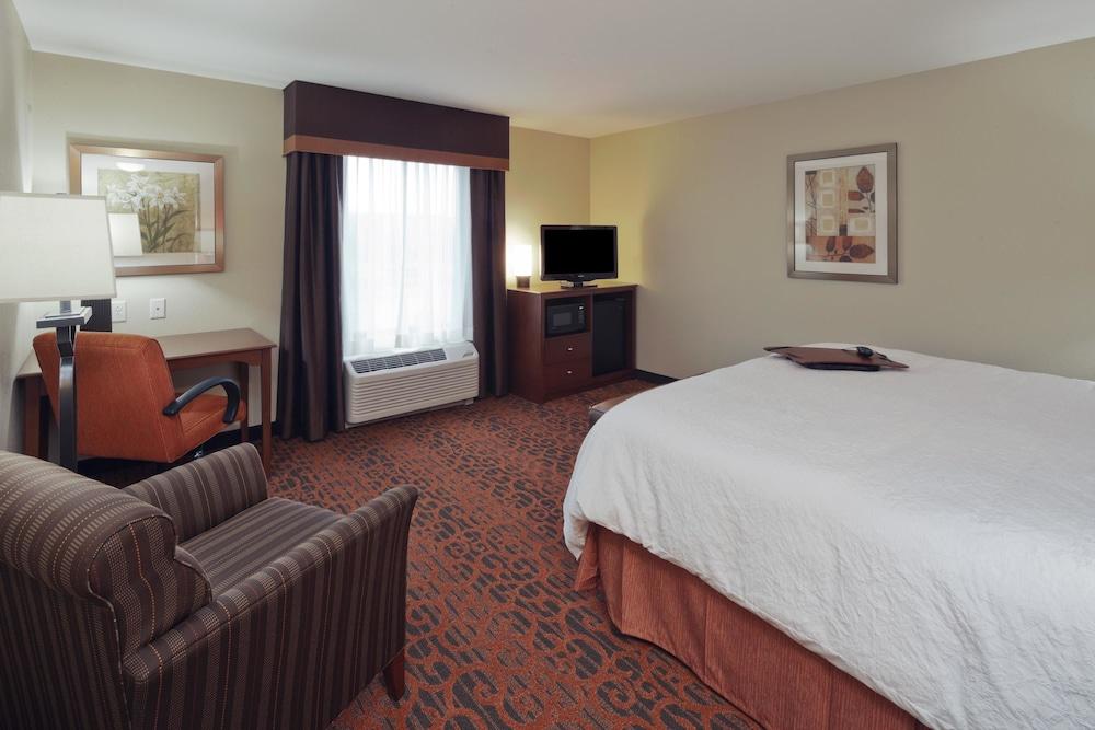 Hampton Inn Белойт Екстер'єр фото