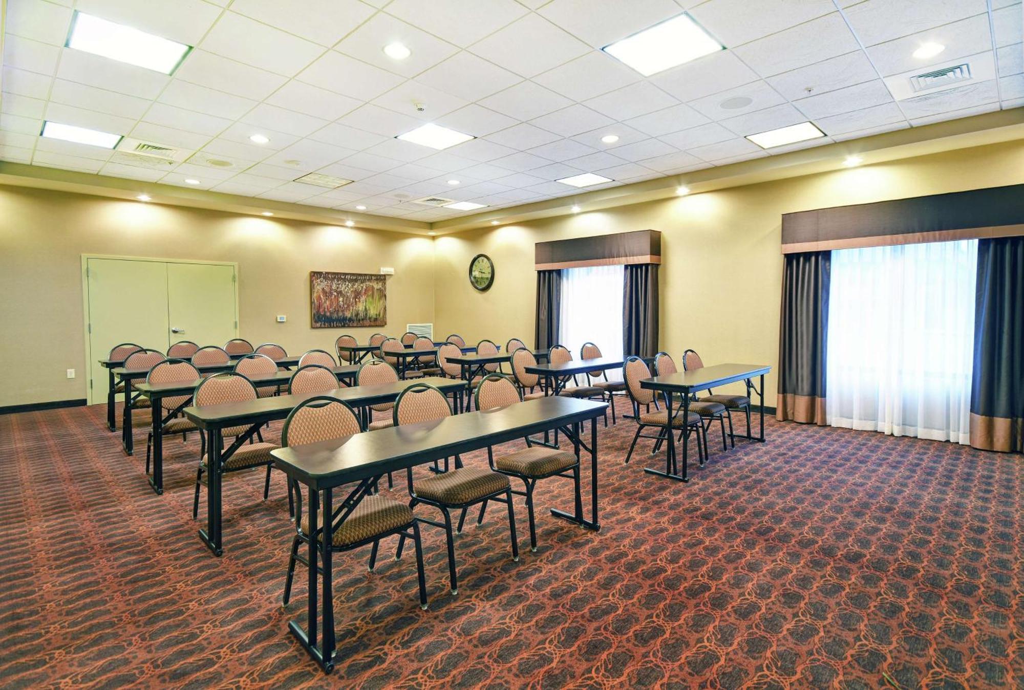 Hampton Inn Белойт Екстер'єр фото
