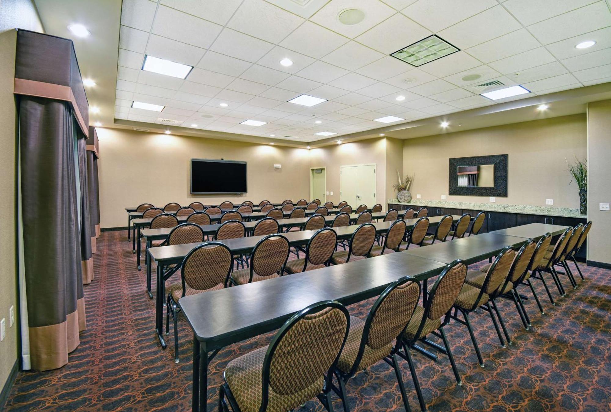 Hampton Inn Белойт Екстер'єр фото