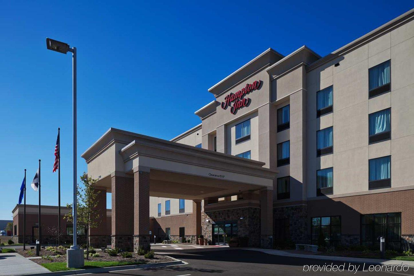 Hampton Inn Белойт Екстер'єр фото